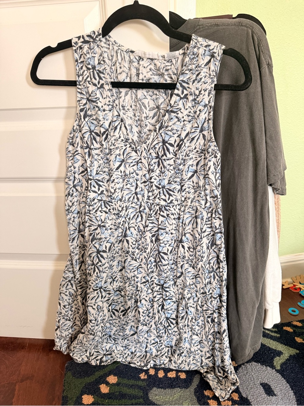 Lucky Brand White and Blue Floral Tank Top